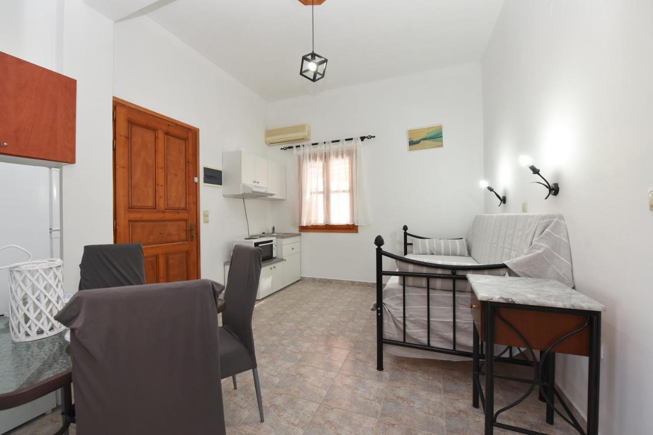 Apartment Klotho Posidhonia (Syros)