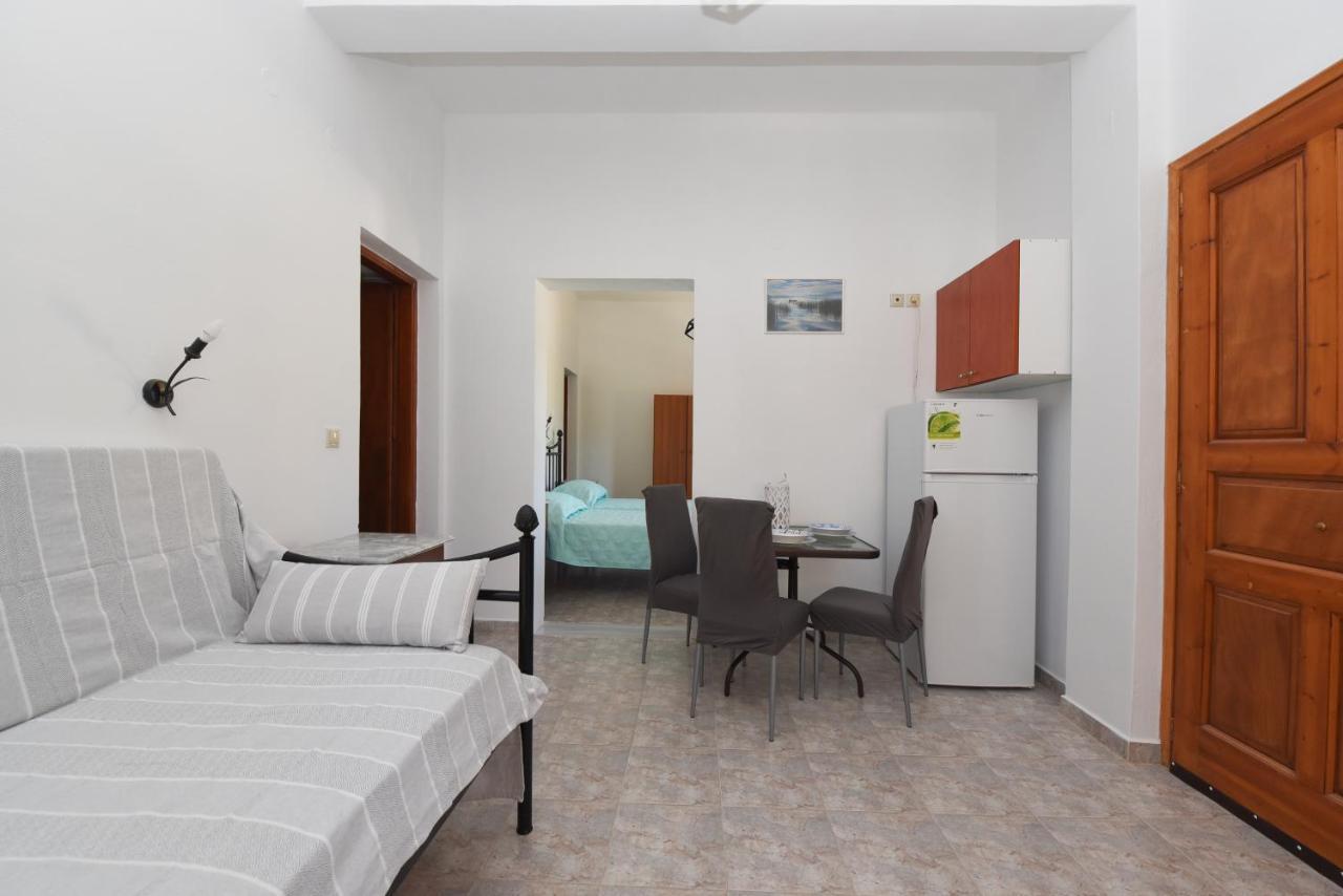 Apartment Klotho Posidhonia (Syros)