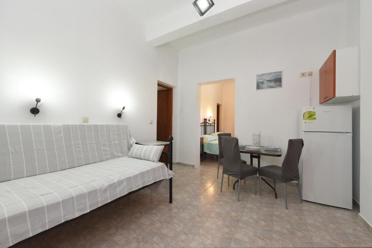 Klotho Apartment Posidhonia (Syros)